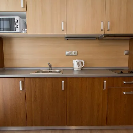 Apartmanhotel La 3*