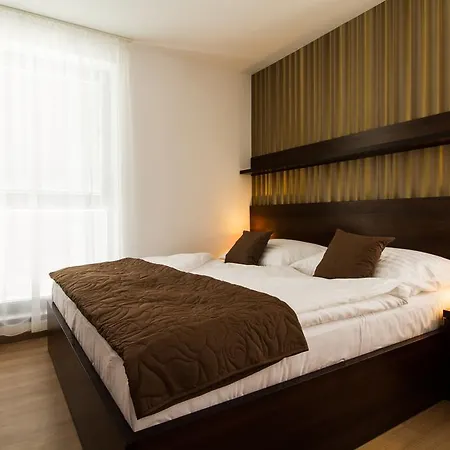 La Ξενοδοχείο με διαμερίσματα